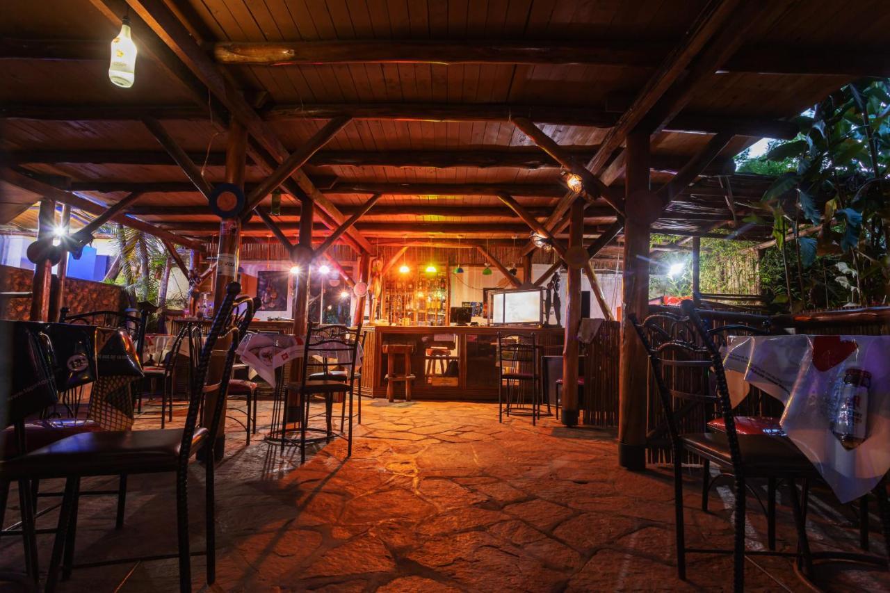 Hotel Ambrosia Heights Entebbe Zewnętrze zdjęcie