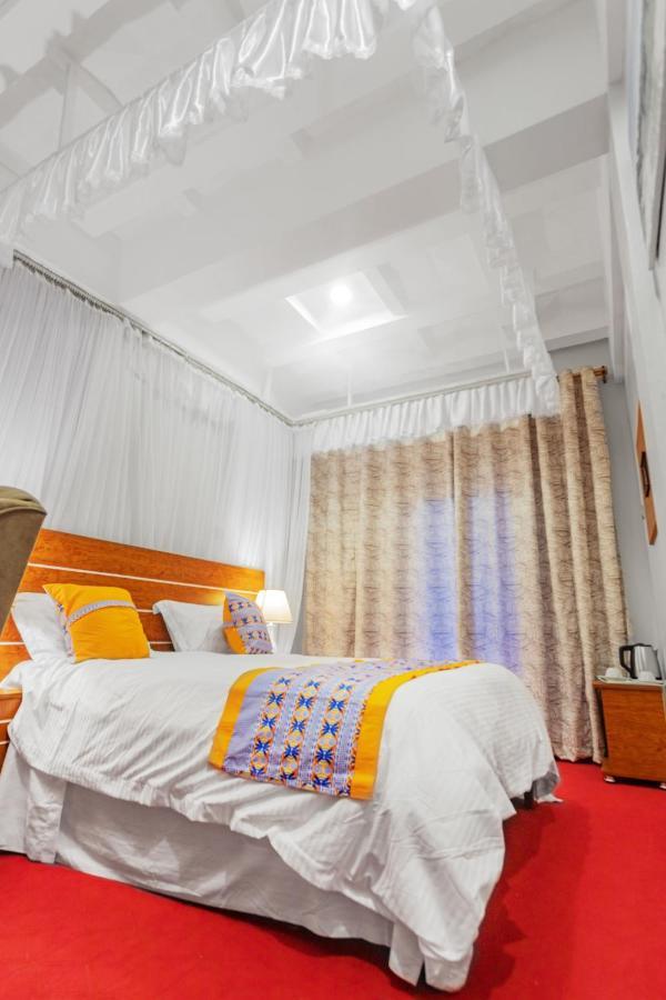 Hotel Ambrosia Heights Entebbe Zewnętrze zdjęcie