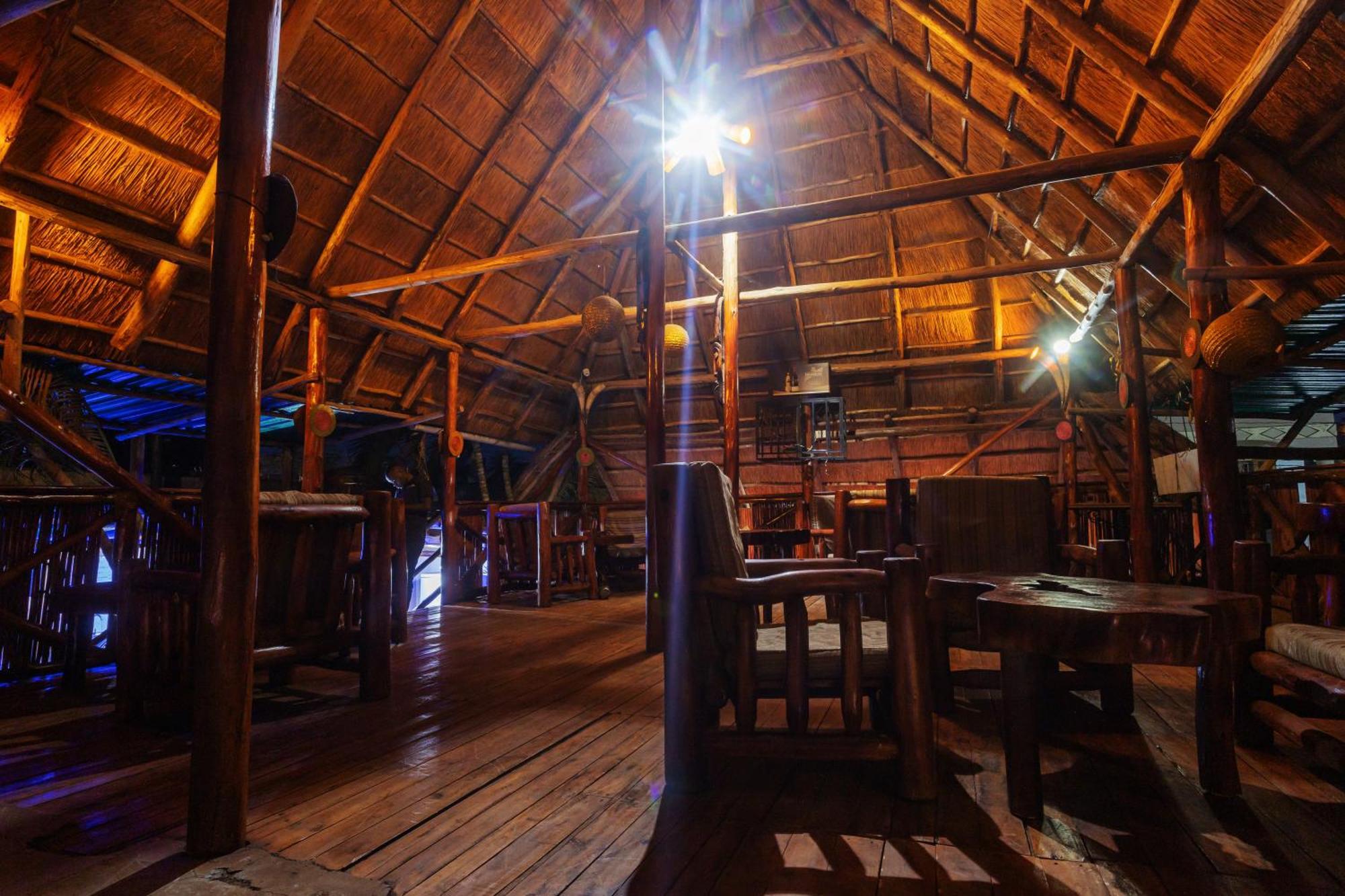 Hotel Ambrosia Heights Entebbe Zewnętrze zdjęcie