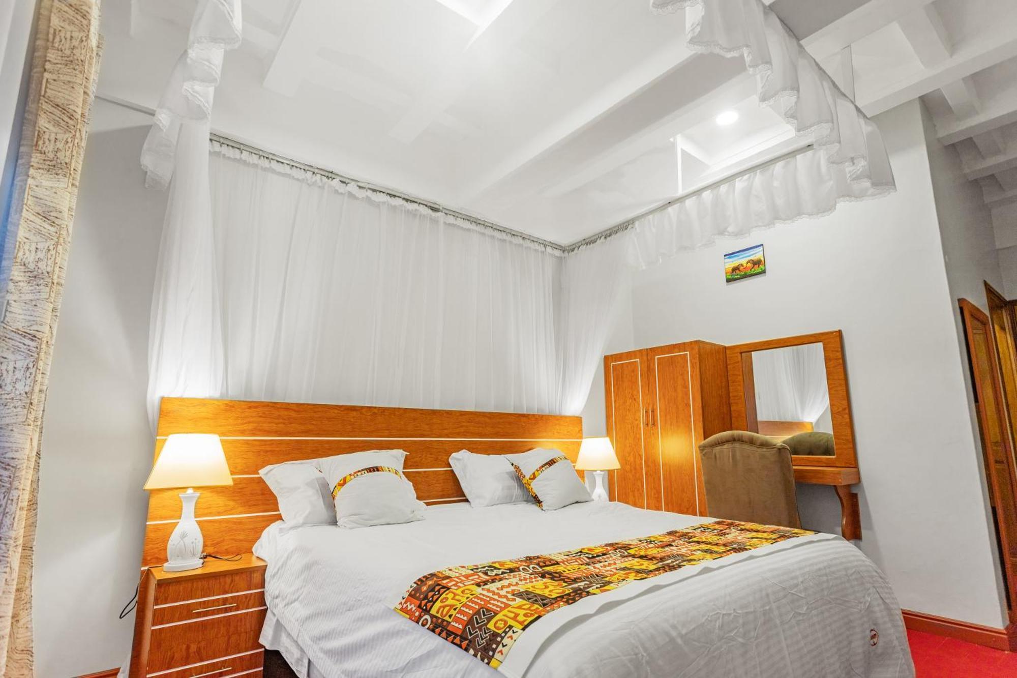 Hotel Ambrosia Heights Entebbe Zewnętrze zdjęcie