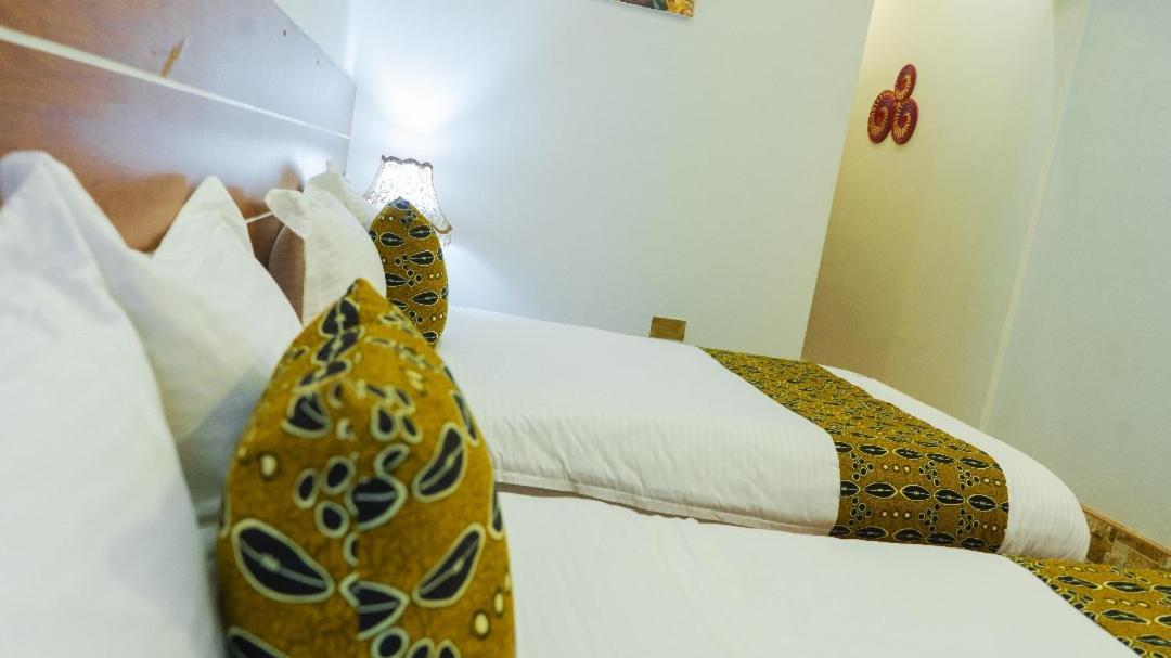 Hotel Ambrosia Heights Entebbe Zewnętrze zdjęcie
