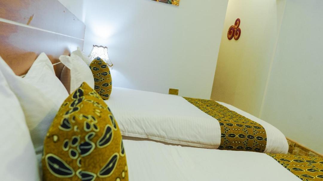 Hotel Ambrosia Heights Entebbe Zewnętrze zdjęcie